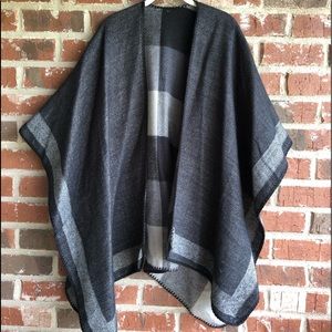 Woolrich Poncho